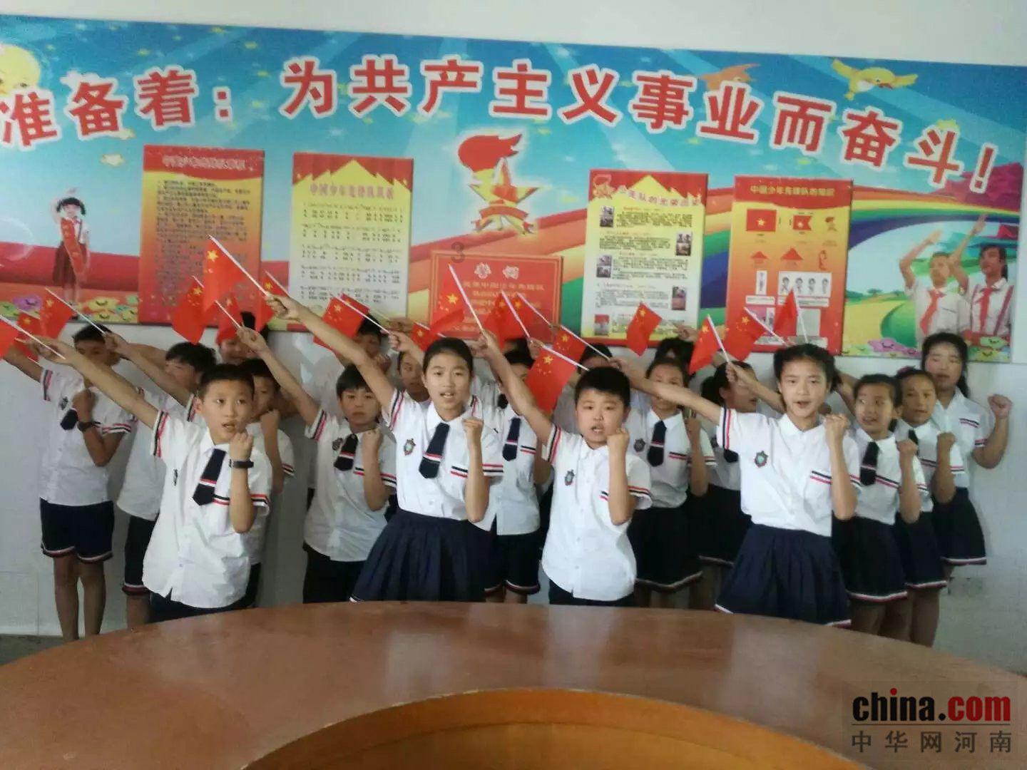 低头族们的脊椎问题该怎么矫正?-专业有问必答平台